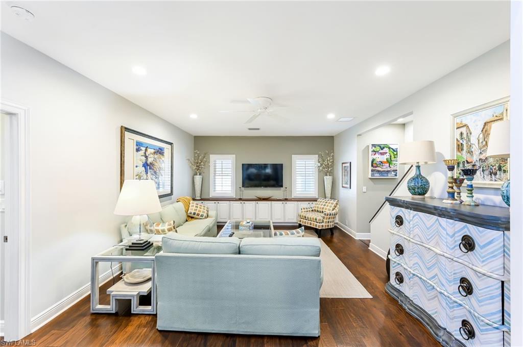 AQUALANE SHORES - Residential