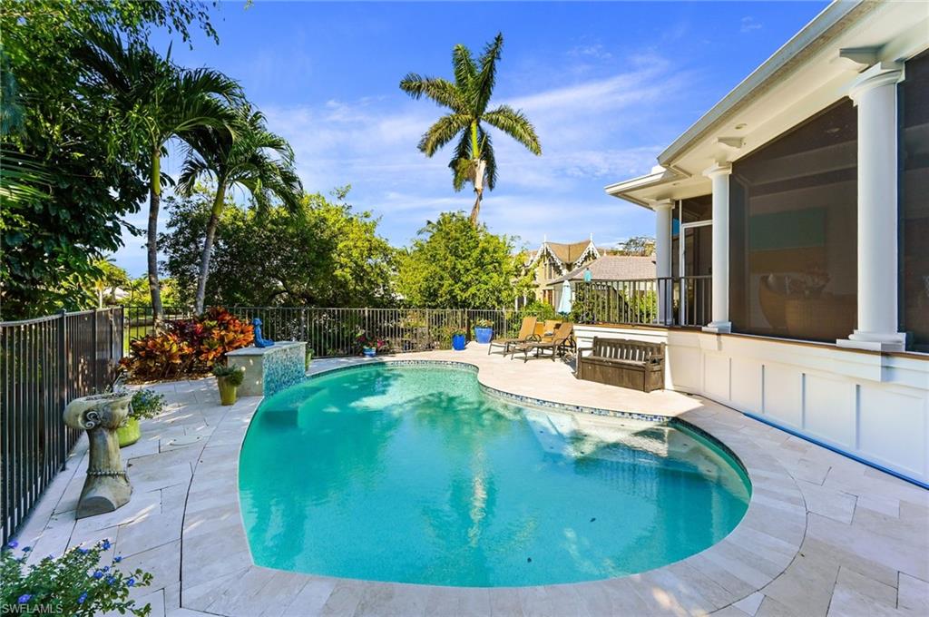 AQUALANE SHORES - Residential