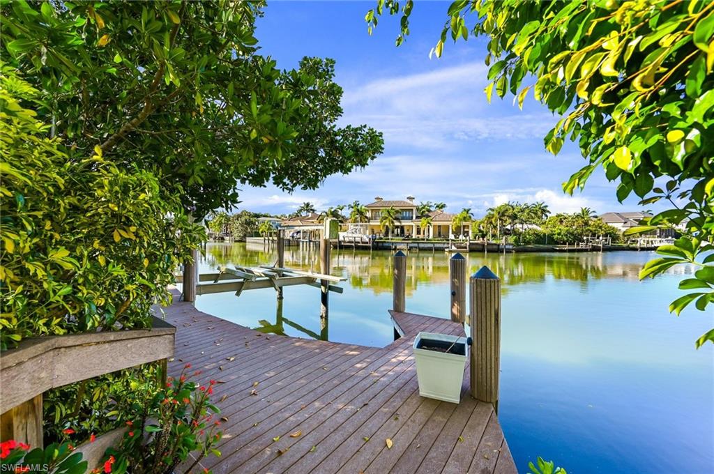 AQUALANE SHORES - Residential