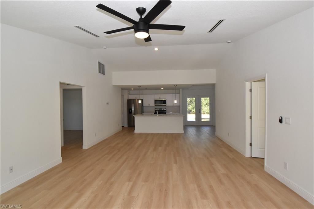 NORTH PORT - Residential Lease