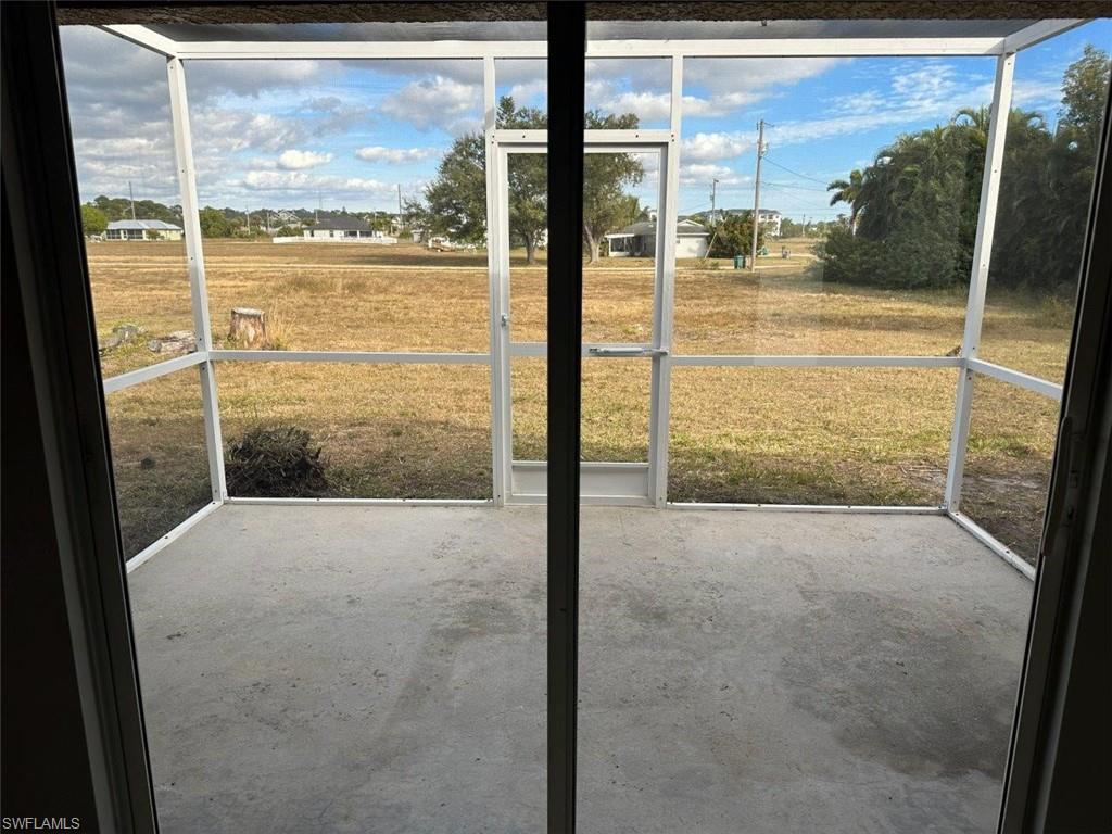 CAPE CORAL - Residential