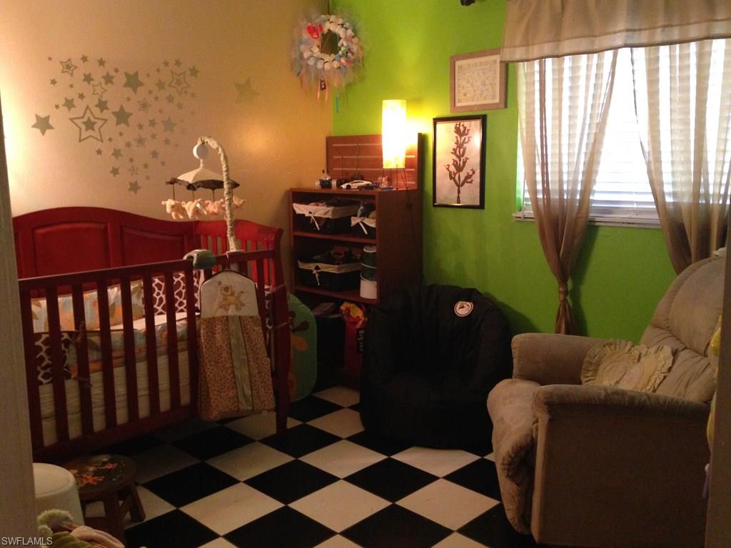 SAN CARLOS PARK - Residential