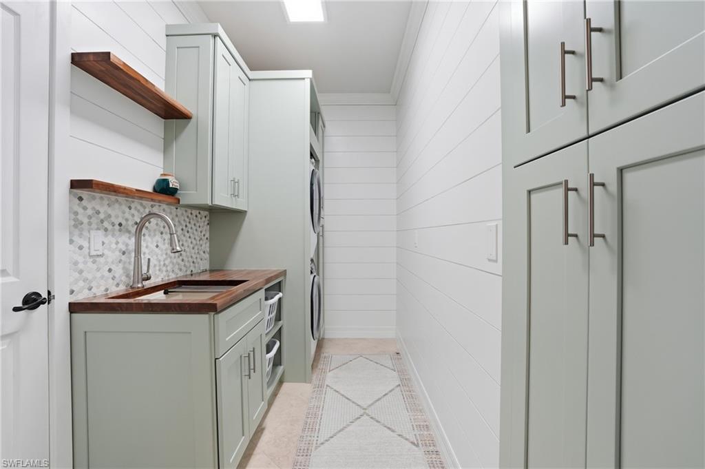 BONITA NATIONAL GOLF AND COUNTRY CLUB - Residential