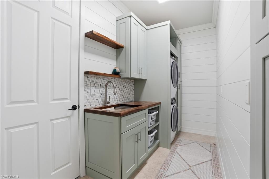 BONITA NATIONAL GOLF AND COUNTRY CLUB - Residential