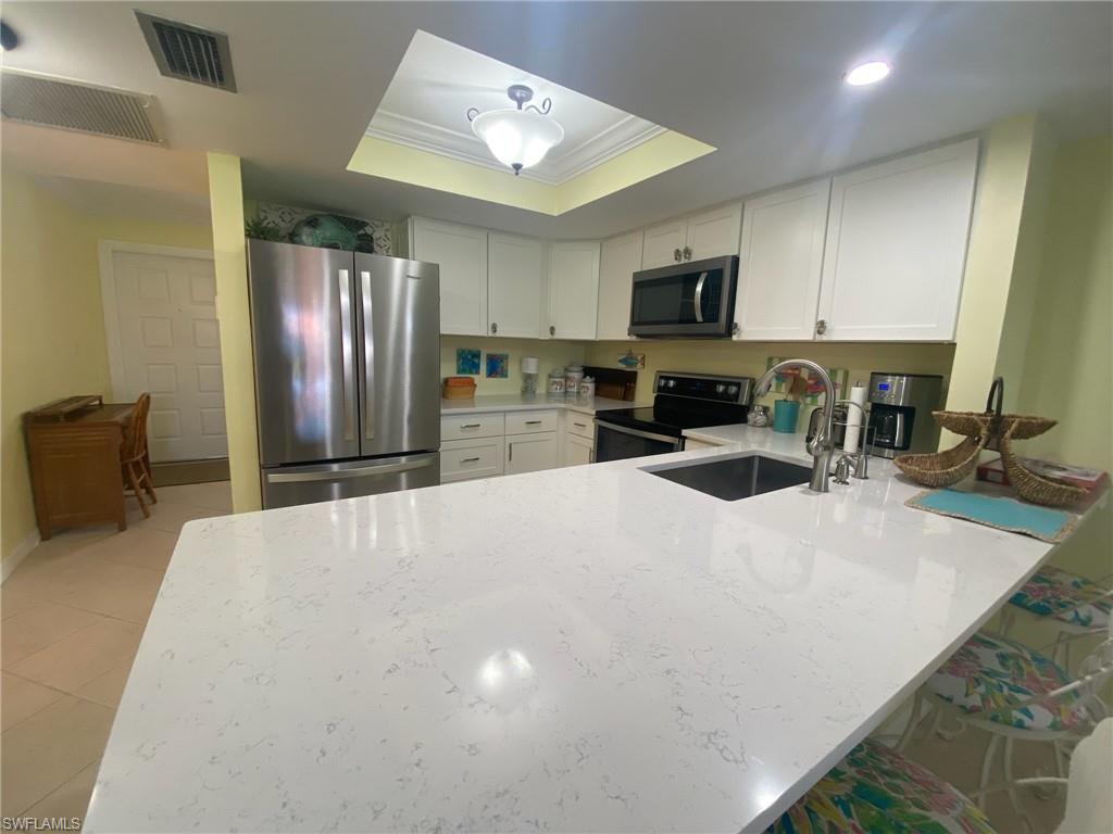 CAPE BELLE CONDO - Residential