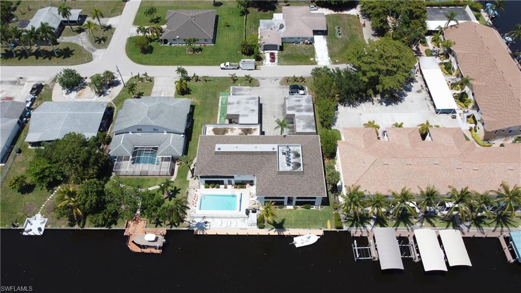 CAPE BELLE CONDO - Residential