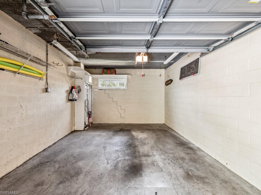 PEBBLE CREEK - Residential