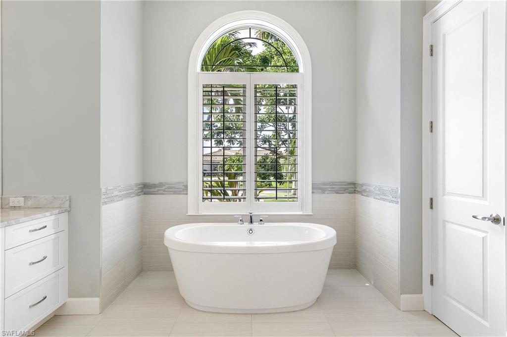 ROYAL HARBOR - Residential