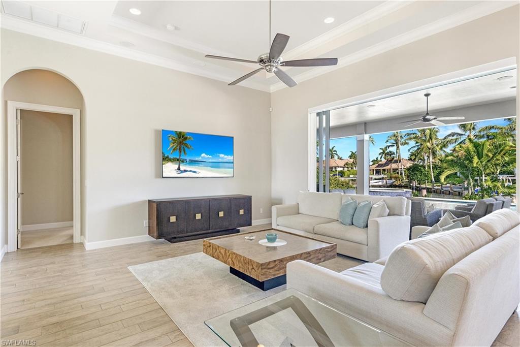 ROYAL HARBOR - Residential