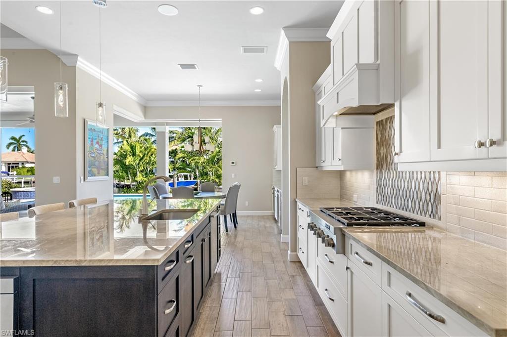 ROYAL HARBOR - Residential