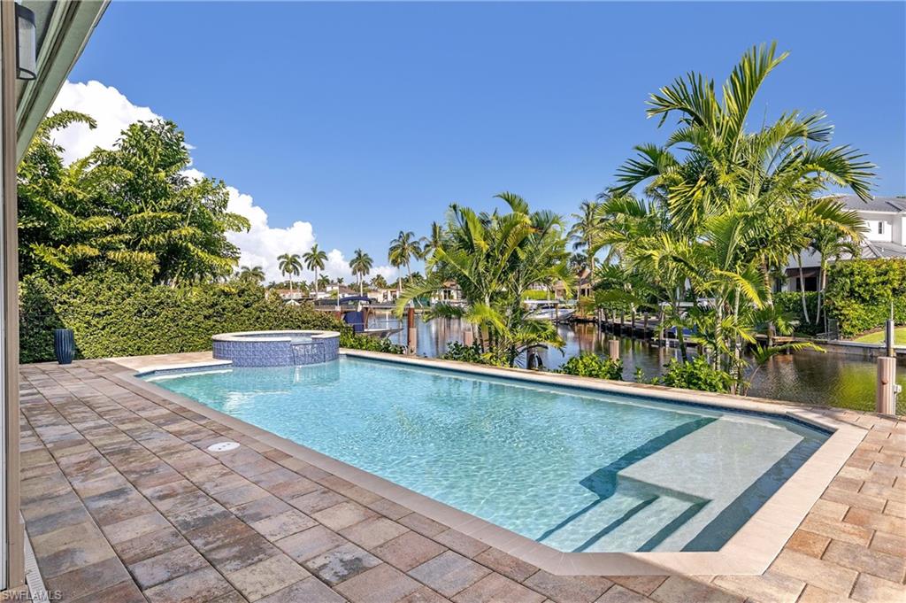 ROYAL HARBOR - Residential