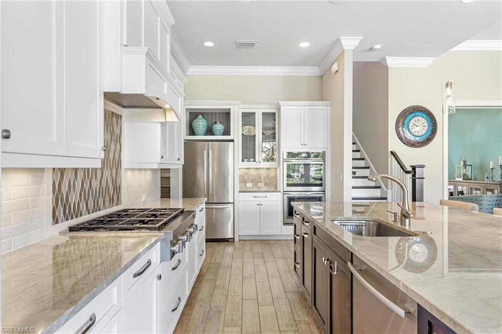 ROYAL HARBOR - Residential