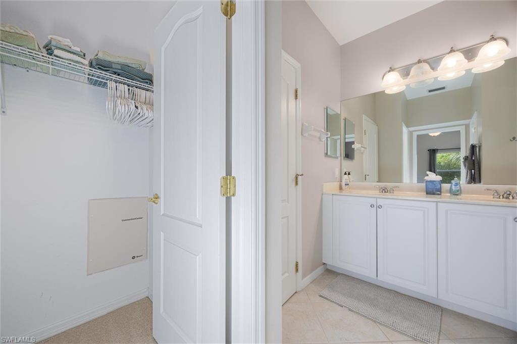 COTTONWOOD BEND - Residential Lease