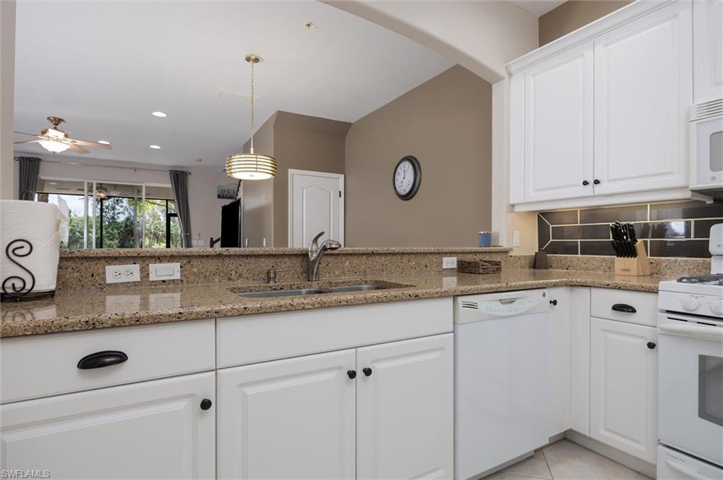 COTTONWOOD BEND - Residential Lease