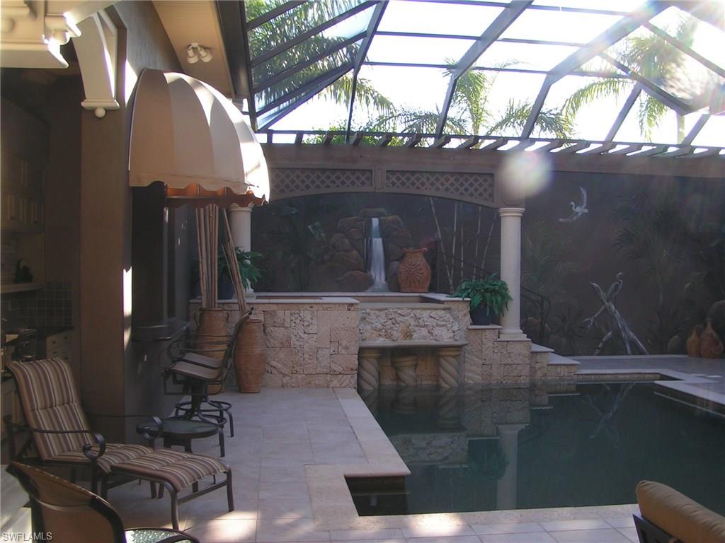 WHISPERING OAKS - Residential