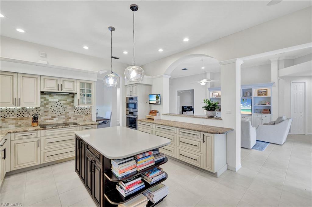 TROON LAKES - Residential