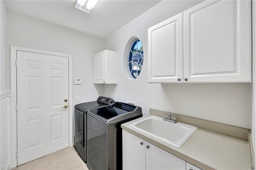 TROON LAKES - Residential