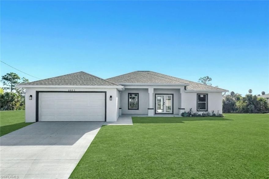 Nueva y hermosa casa de 4 habitaciones y 3 baños FRENTE AL AGUA construida en bloques de hormigón, en la codiciada zona noreste de Cape Coral. El vendedor está dispuesto a contribuir a los gastos de cierre del comprador. Vea el recorrido virtual. ¡NO SE ENCUENTRA EN ZONA INUNDABLE! Este popular modelo Verona incluye VENTANAS Y PUERTAS RESISENTES A HURACANES (no se necesitan contraventanas), una amplia y luminosa sala de estar de concepto abierto con pisos de baldosas, techos altos y puertas corredizas de 3 paneles que permiten la entrada de abundante luz natural y ofrecen vistas al agua. La luminosa cocina de chef cuenta con una enorme isla, gabinetes modernos con cierre suave, encimeras de cuarzo y un acogedor rincón para desayunar. La espaciosa habitación principal tiene un luminoso baño privado con encimeras de cuarzo, lavabos dobles, una ducha de azulejos y puerta de vidrio, y vestidor walk-in. Una segunda habitación principal opcional cuenta con un baño moderno y luminoso y acceso directo a la espaciosa terraza. Dos dormitorios adicionales y un tercer baño ofrecen mucho espacio para niños, invitados, una sala de estar, un espacio flexible o una oficina en casa. Ubicada junto a un canal navegable, disfrute de un día de pesca o simplemente explore los canales en paddleboard o kayak. En un vecindario IDEAL PARA FAMILIAS, con fácil acceso a áreas para ir de compras, comer, divertirse y a poca distancia en auto de las famosas playas de arena blanca de Florida. ¡Programe su visita hoy mismo! ~~~~~~~ Brand new, beautiful WATERFRONT 4 bedroom/3 bath concrete block home in desirable NE Cape Coral. NO FLOOD ZONE! This popular Verona model features HURRICANE-RATED windows and doors (no shutters needed), a large and bright open-concept living space with tile floors throughout, soaring cathedral ceiling and 3-panel sliding doors for natural light and and VIEWS TO THE WATER. The bright chef's kitchen features a huge island, modern cabinetry, Quartz countertops, stainless steel appliances, and relaxing breakfast nook. The large owner's bedroom has a bright ensuite bath with Quartz counter tops, dual sinks, a tiled step-in shower with glass enclosure, and walk-in closet. An optional SECOND OWNER'S SUITE has a bright, modern bathroom and direct access to the spacious lanai. Two more bedrooms and a third bathroom provide lots of room for kids, guests, a den, a flex space or a home office. Situated on a navigable canal, enjoy a day of fishing or simply exploring the waterways via paddleboard or kayak. In a family-friendly neighborhood with convenient access to areas for shopping, dining, entertainment, and Florida's famous white-sand beaches. Schedule your showing today!