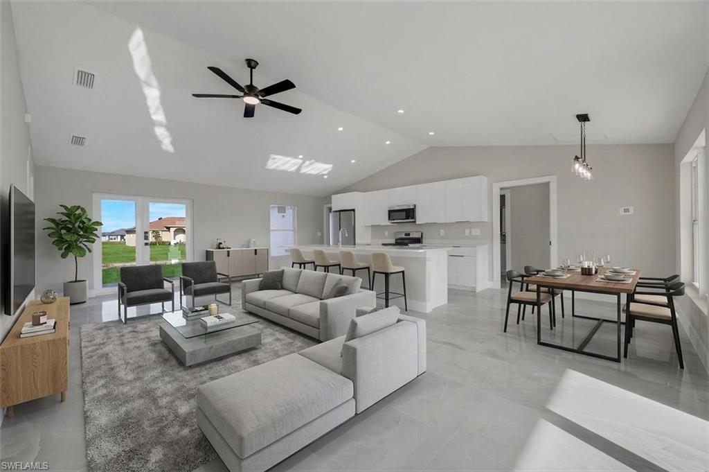 CAPE CORAL - Residential