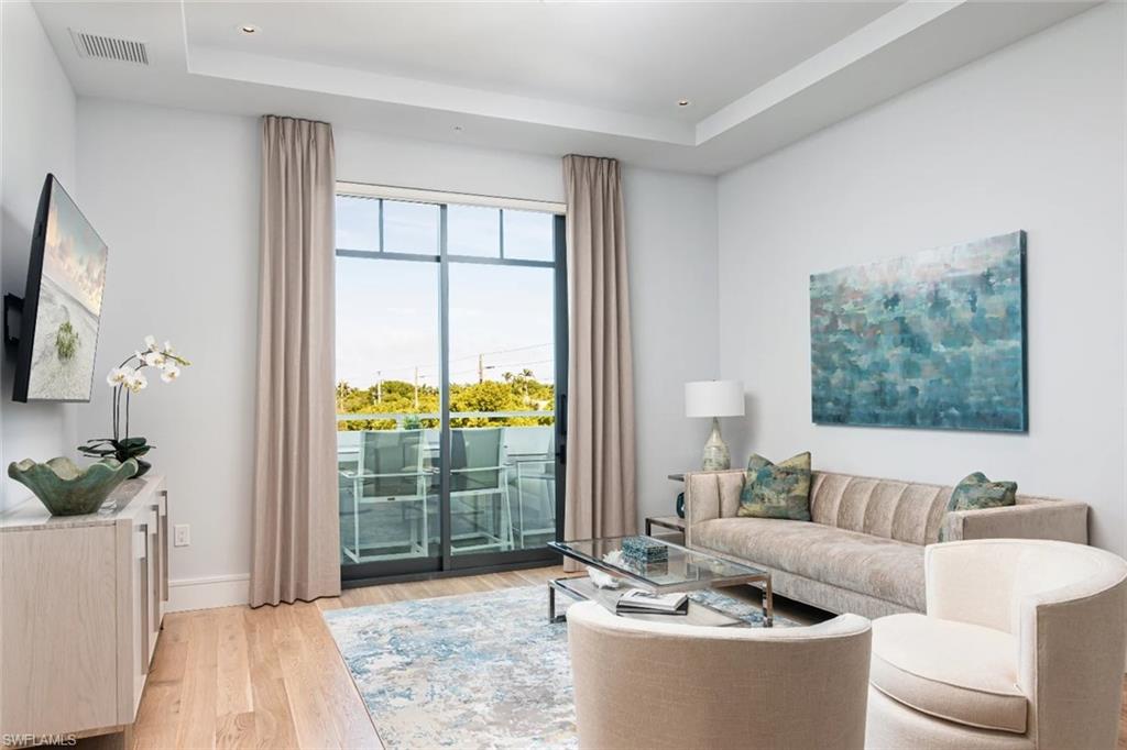 SOCE FLATS - Residential Lease