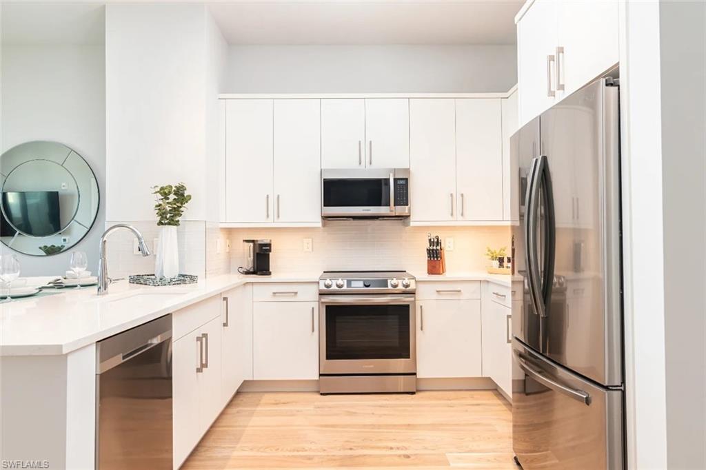 SOCE FLATS - Residential Lease