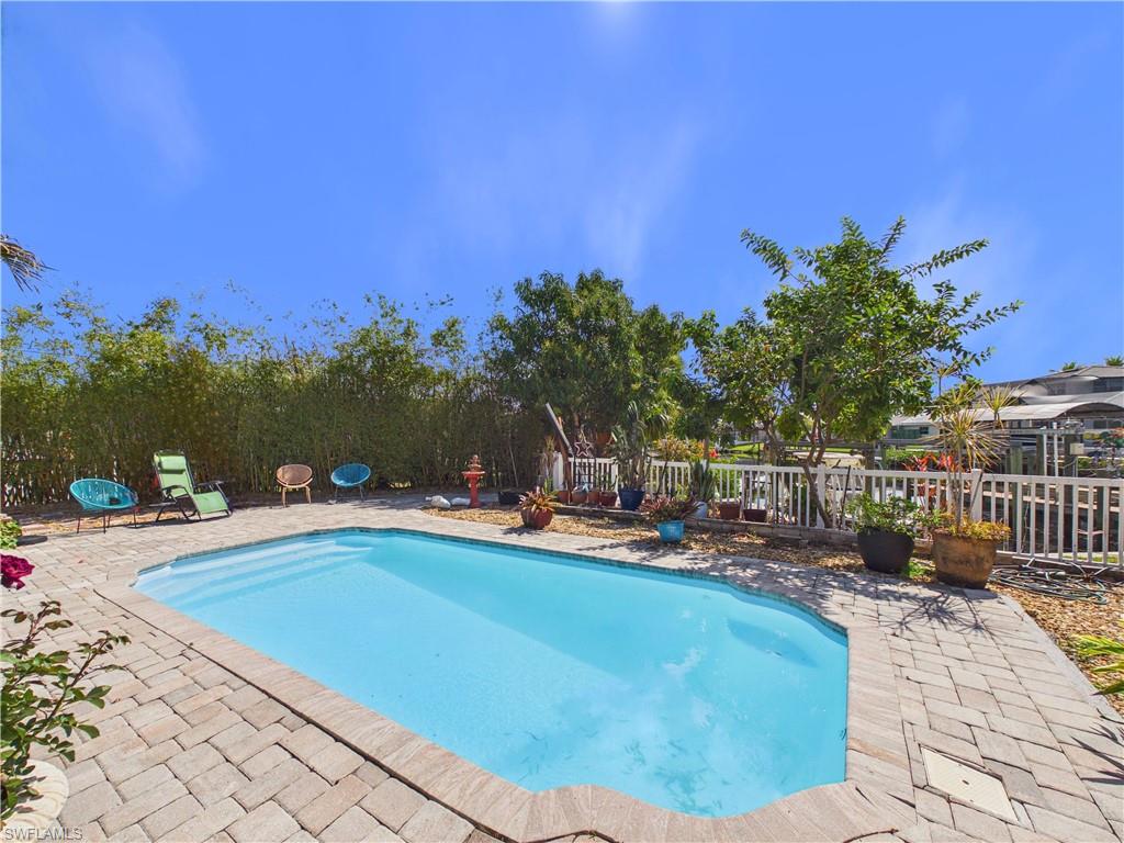 YACHT CLUB COLONY - Residential