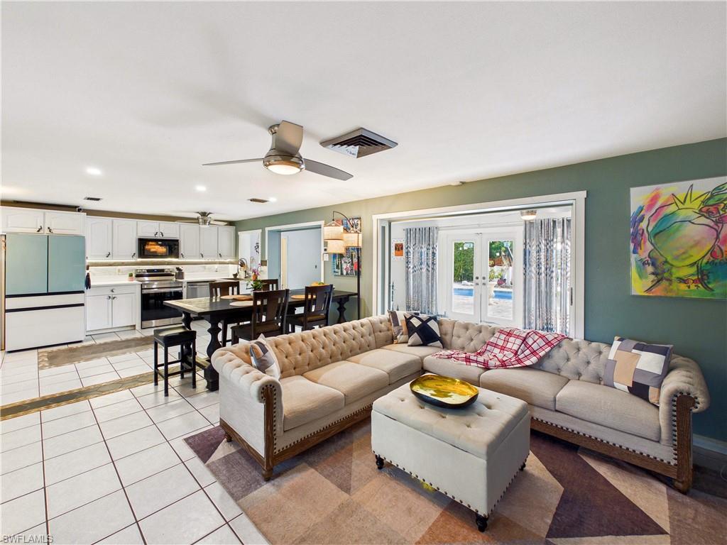 YACHT CLUB COLONY - Residential