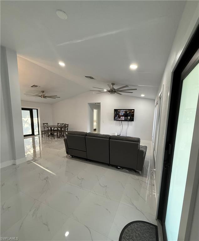 CAPE CORAL - Residential Lease