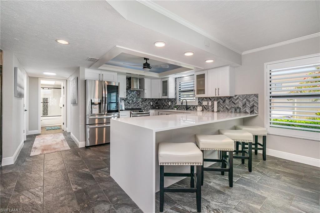 RIVER HARBOR CLUB CONDO - Residential