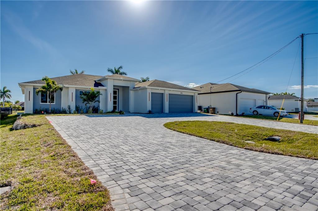 CAPE CORAL - Residential