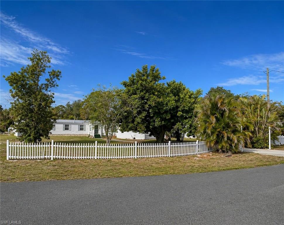 SPRING LAKES - Residential