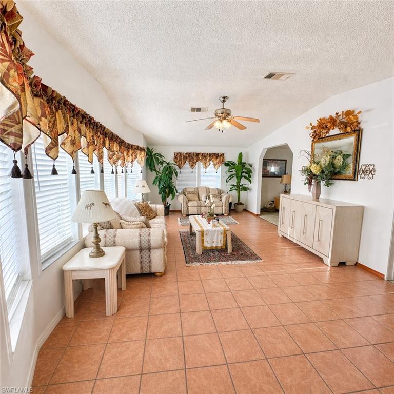 SPRING LAKES - Residential