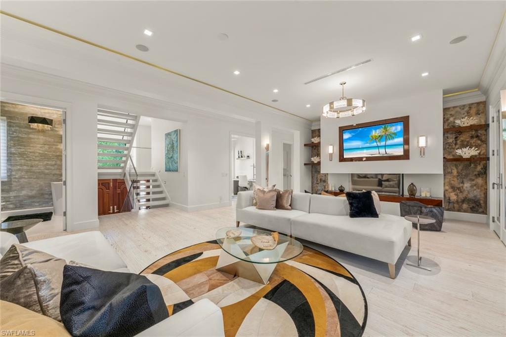 SANIBEL ESTATES - Residential