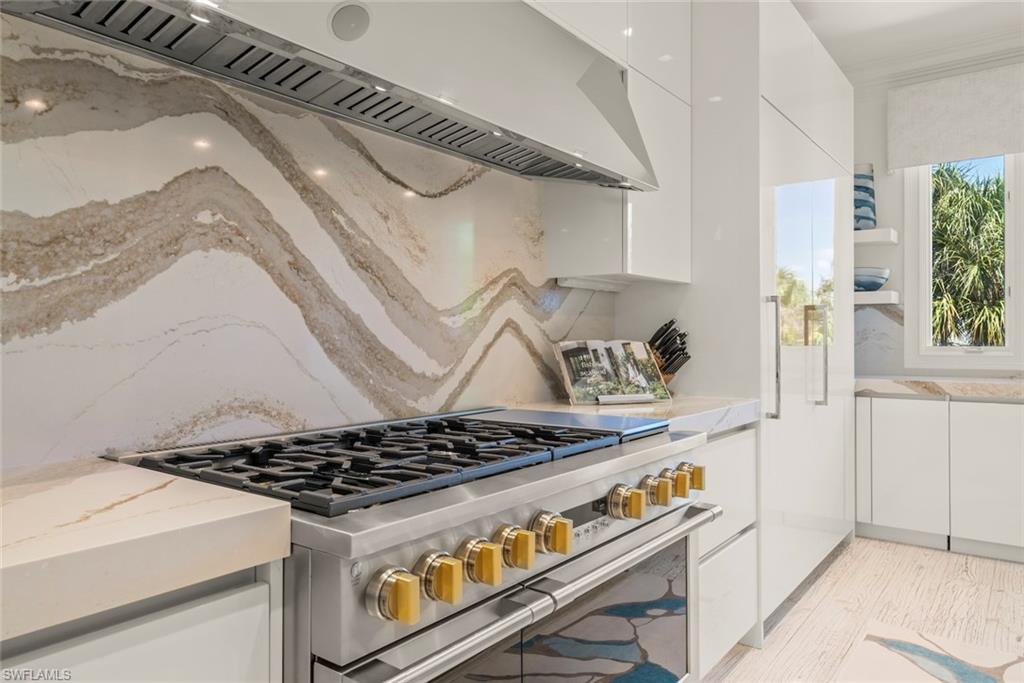 SANIBEL ESTATES - Residential