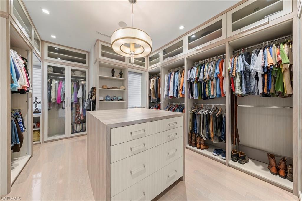 SANIBEL ESTATES - Residential