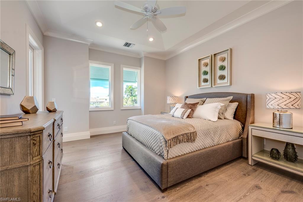 PARK SHORE - Residential