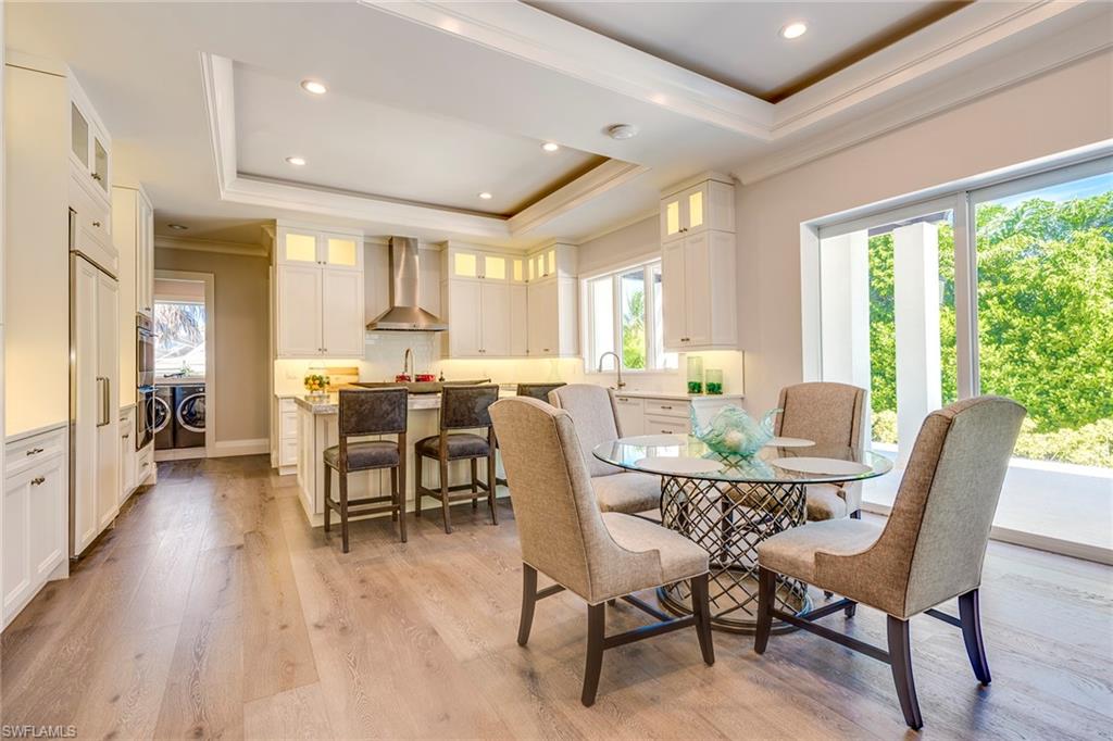 PARK SHORE - Residential