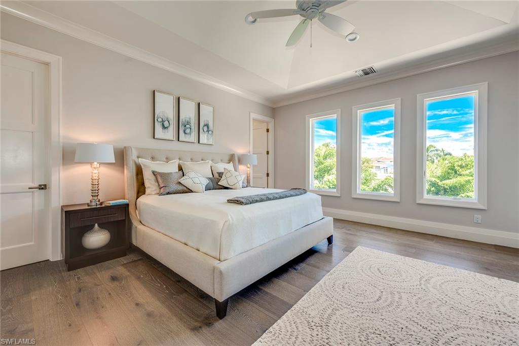 PARK SHORE - Residential