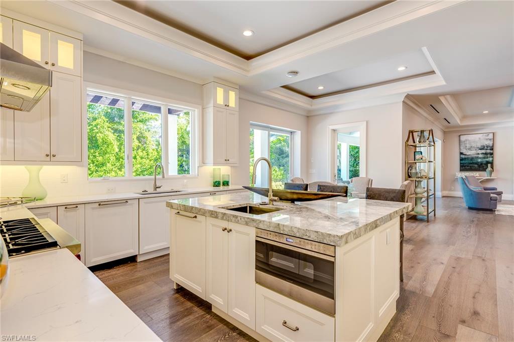 PARK SHORE - Residential