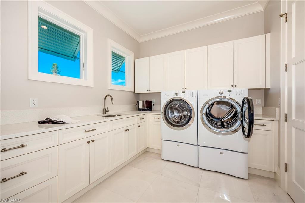 PARK SHORE - Residential