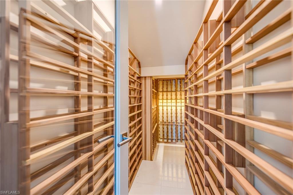 PARK SHORE - Residential