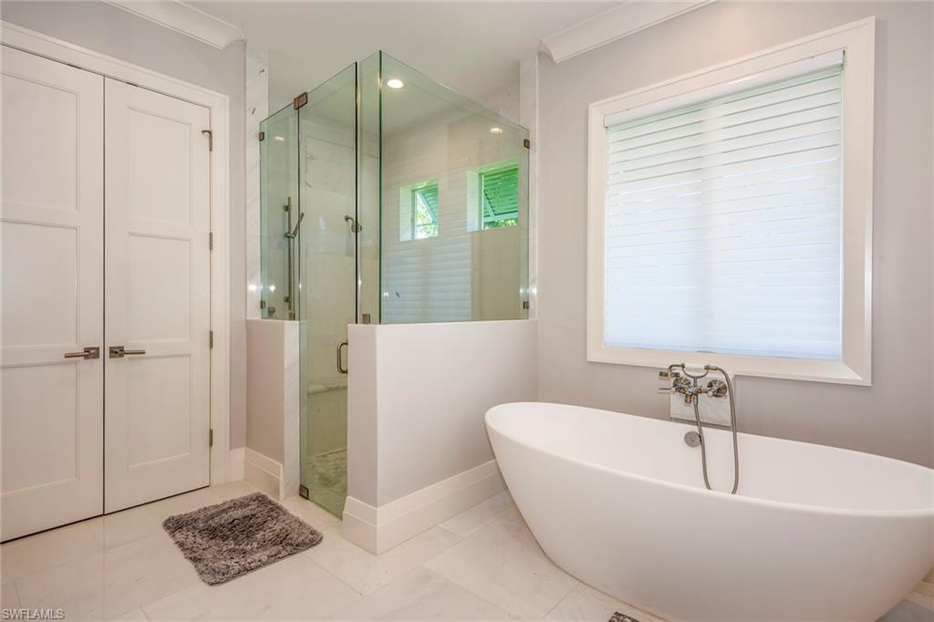 PARK SHORE - Residential