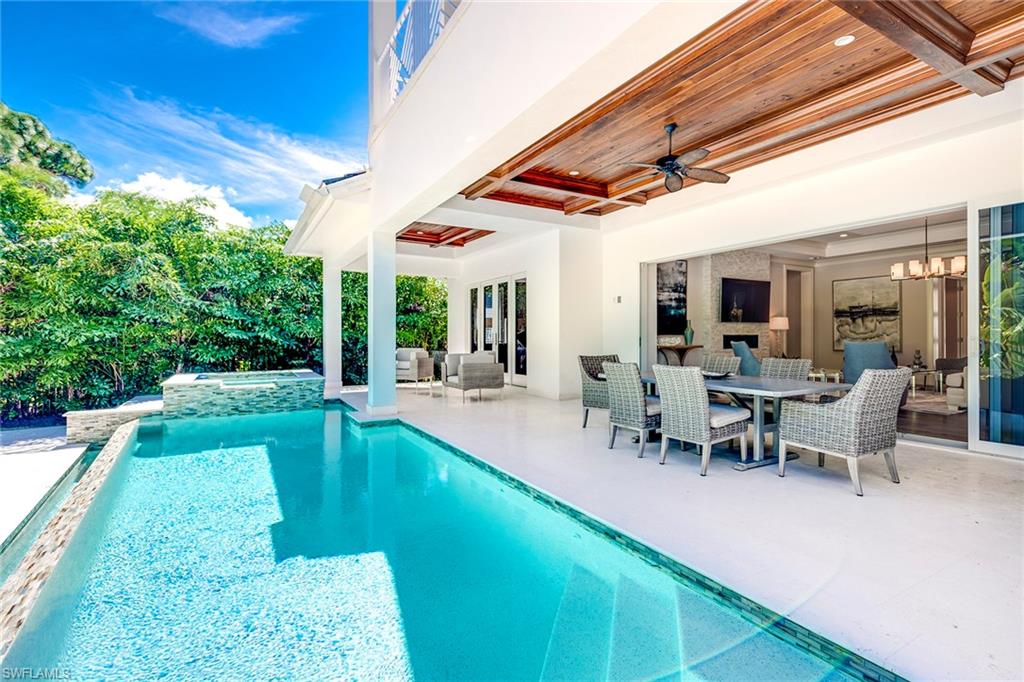 PARK SHORE - Residential