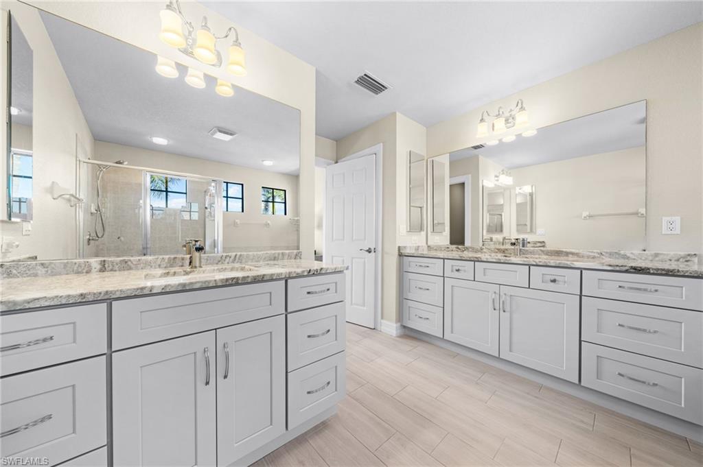 REFLECTION ISLES - Residential