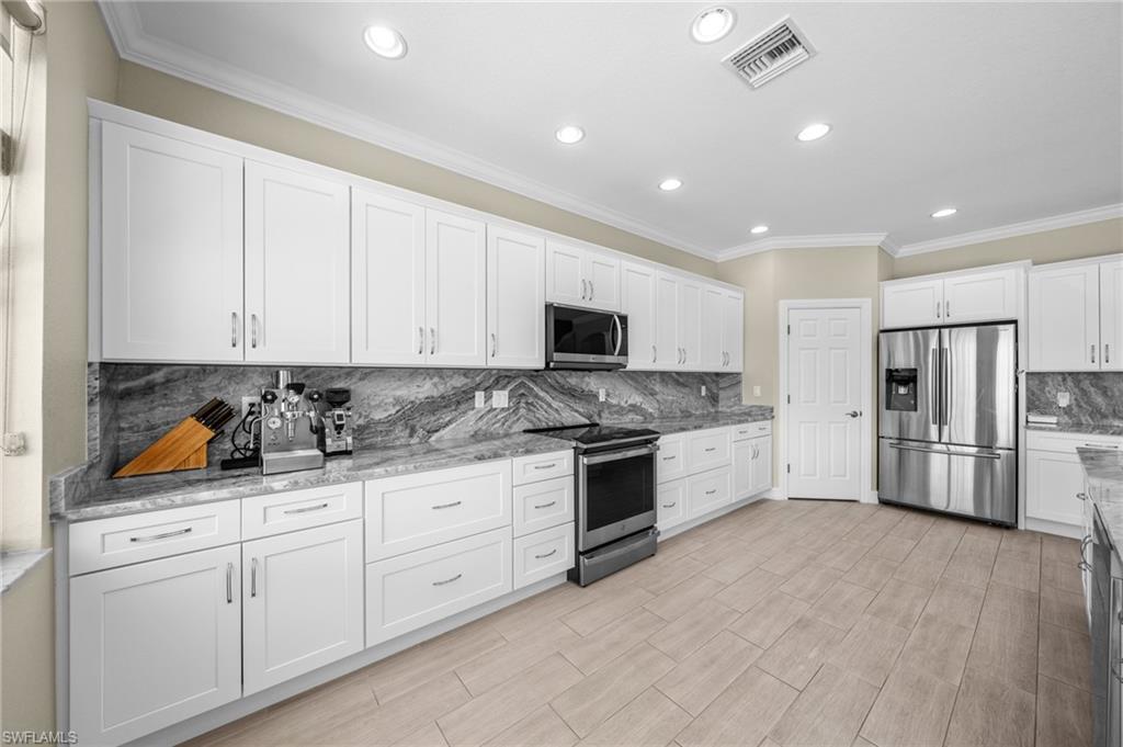 REFLECTION ISLES - Residential