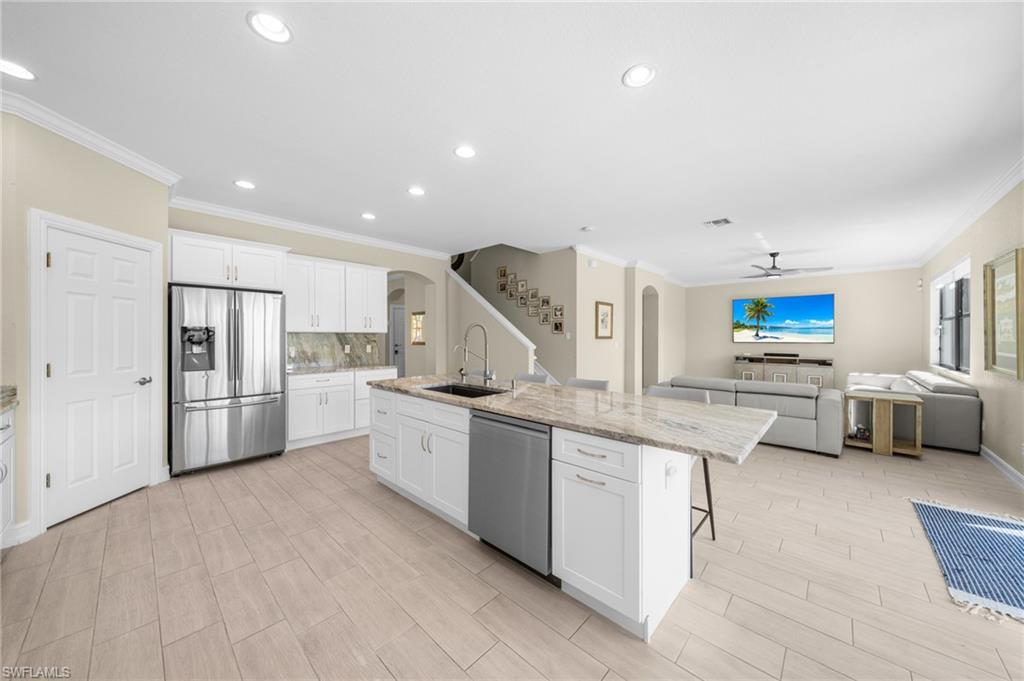 REFLECTION ISLES - Residential