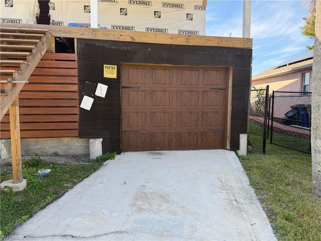 FORT MYERS SHORES - Residential