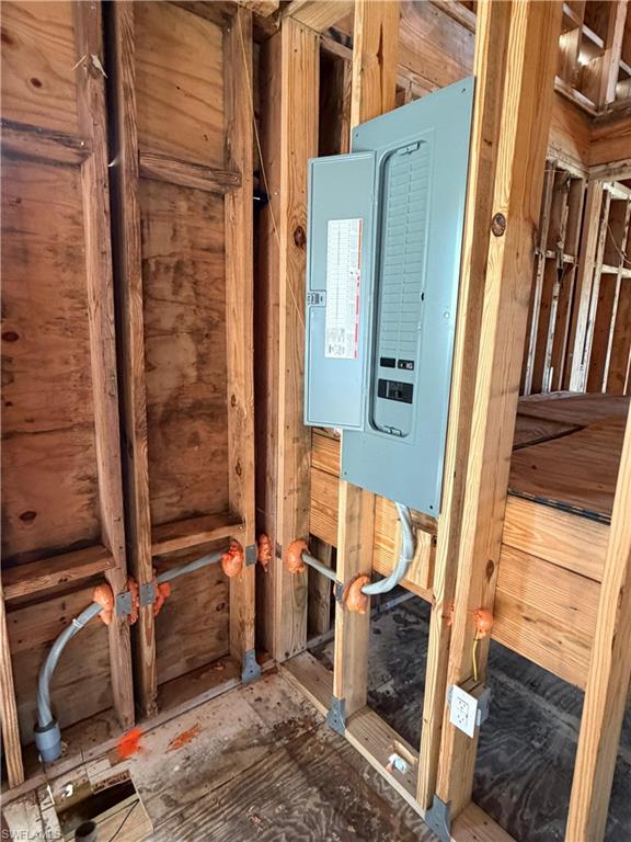 FORT MYERS SHORES - Residential