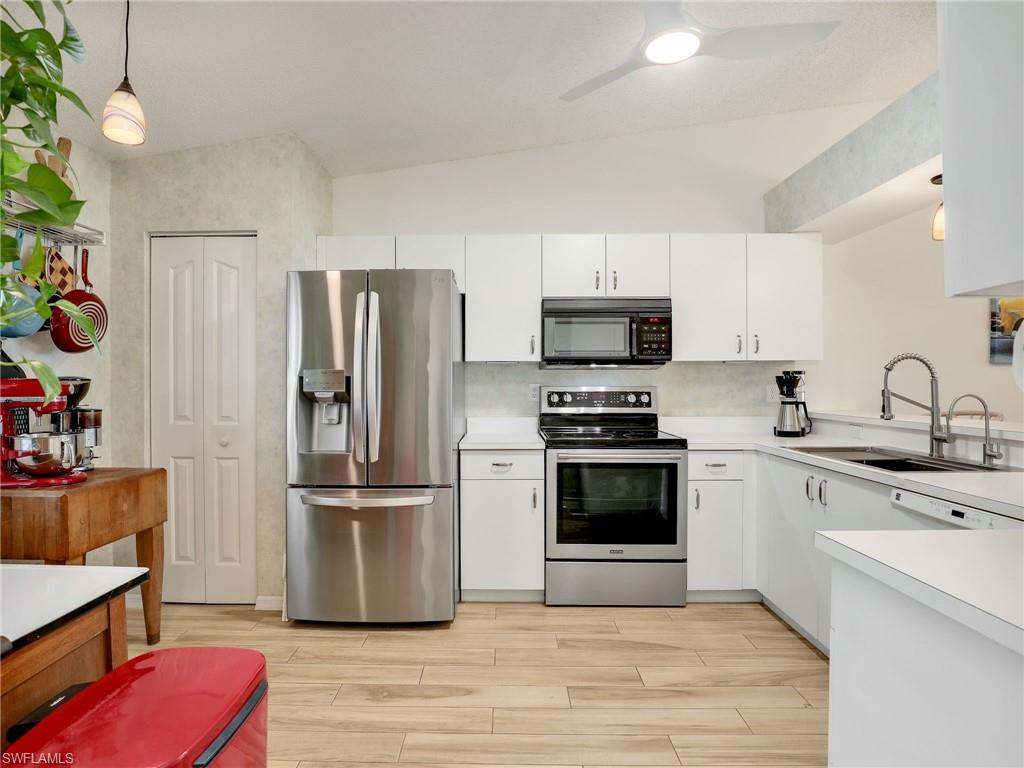 935 New Waterford DR F204