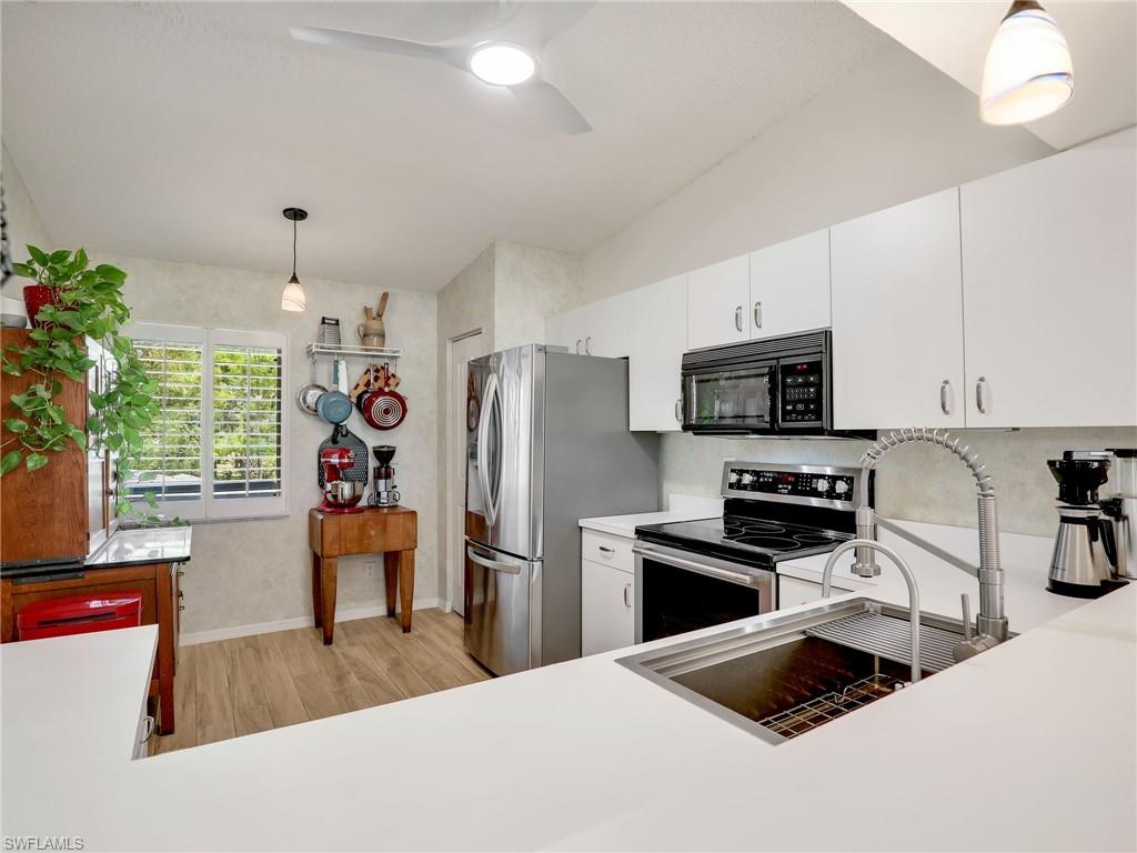 935 New Waterford DR F204